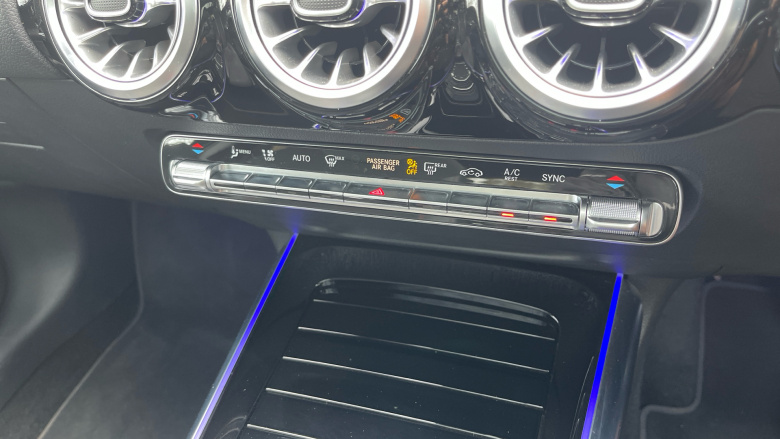 Mercedes-Benz GLA 220d 4Matic AMG Line Premium Plus 5dr Auto Diesel Hatchback